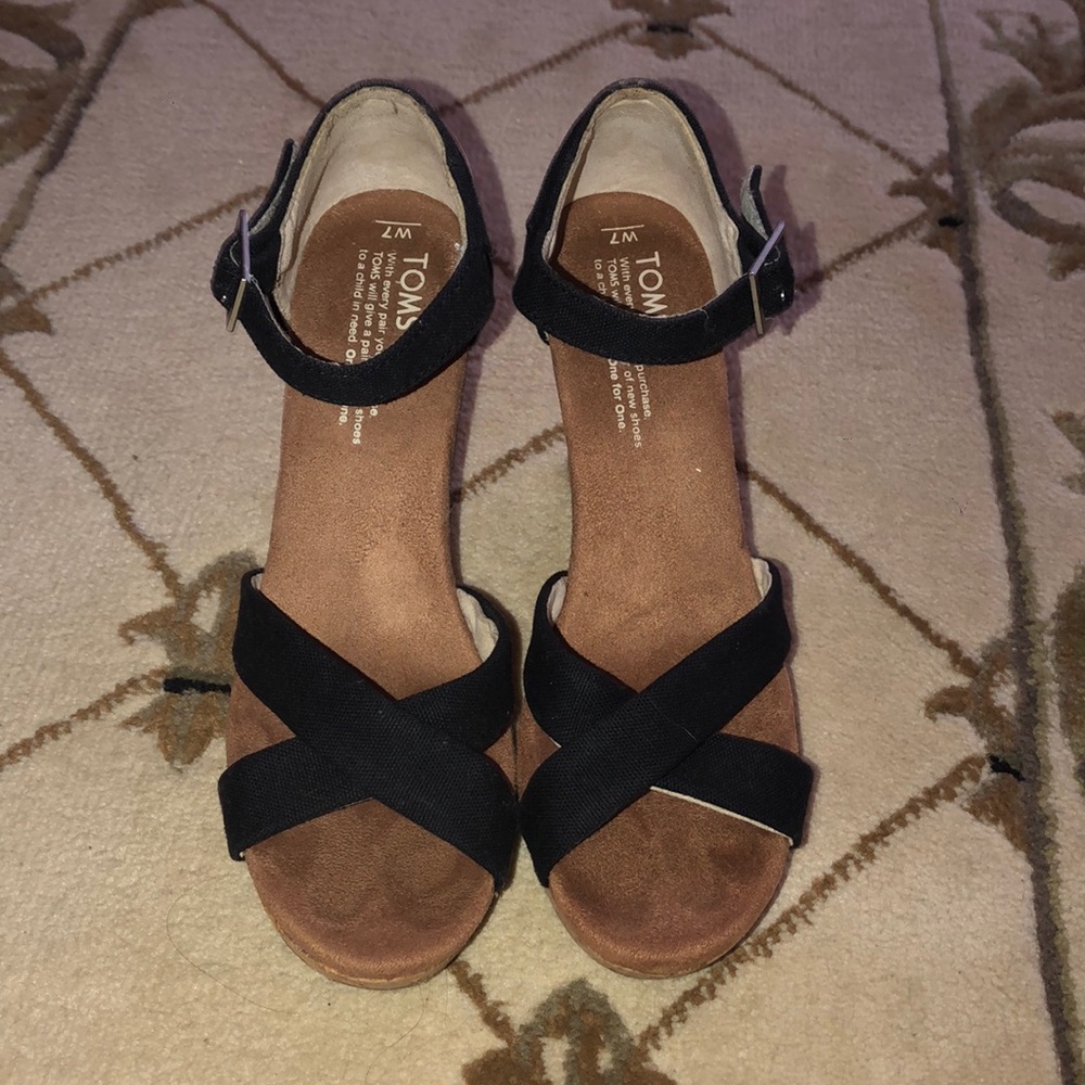TOMS SIENNA WEDGE SANDAL